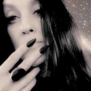 Meet your Posher, Janet